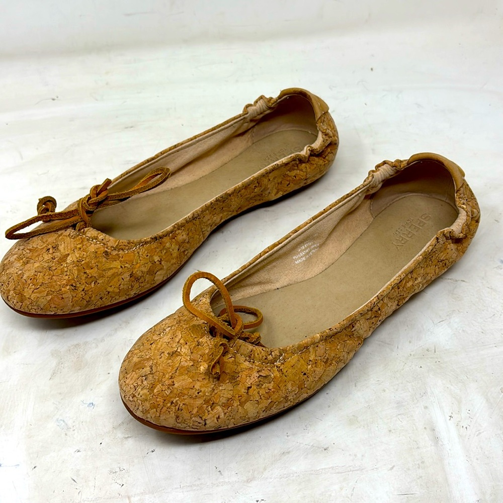 Sperry cork tip wider slip on flats women’s size 9